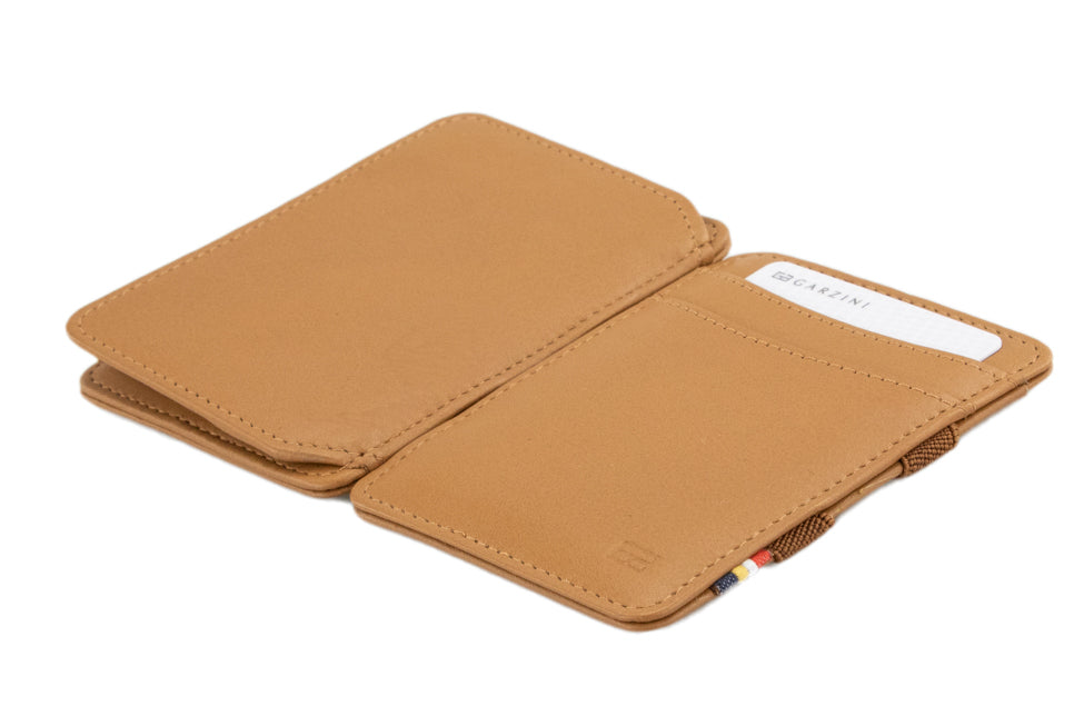 Magic Coin Wallet - 6 Cards