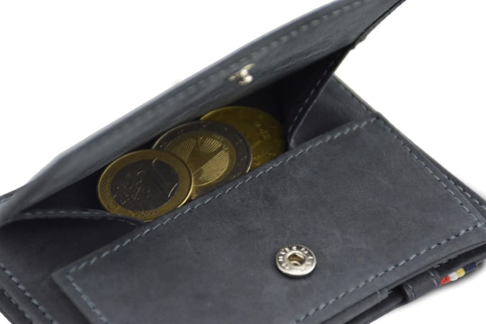 Garzini RFID Leather Magic Coin Wallet