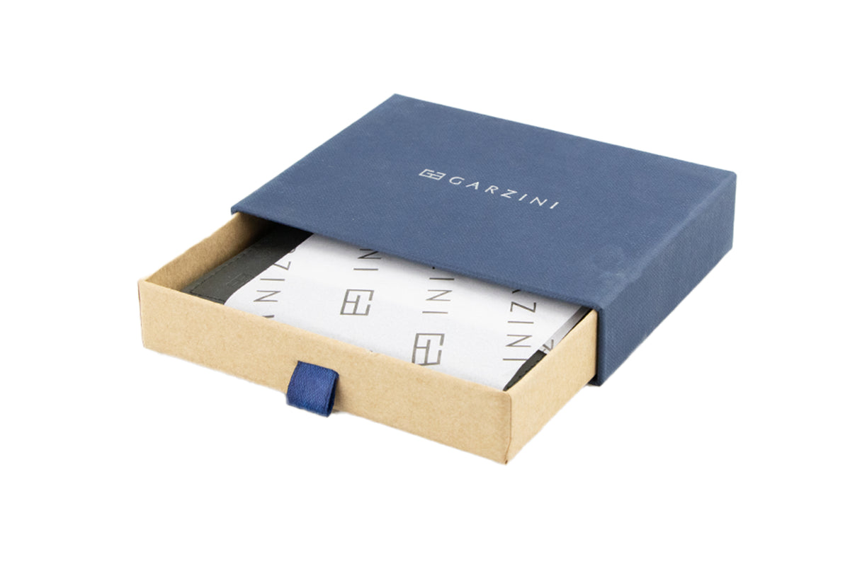 Garzini Essenziale Magic AirTag Wallet