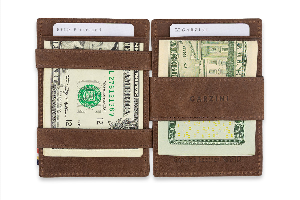 Garzini Essenziale Magic AirTag Wallet