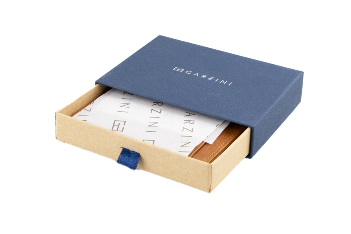 Garzini Essenziale Magic AirTag Wallet