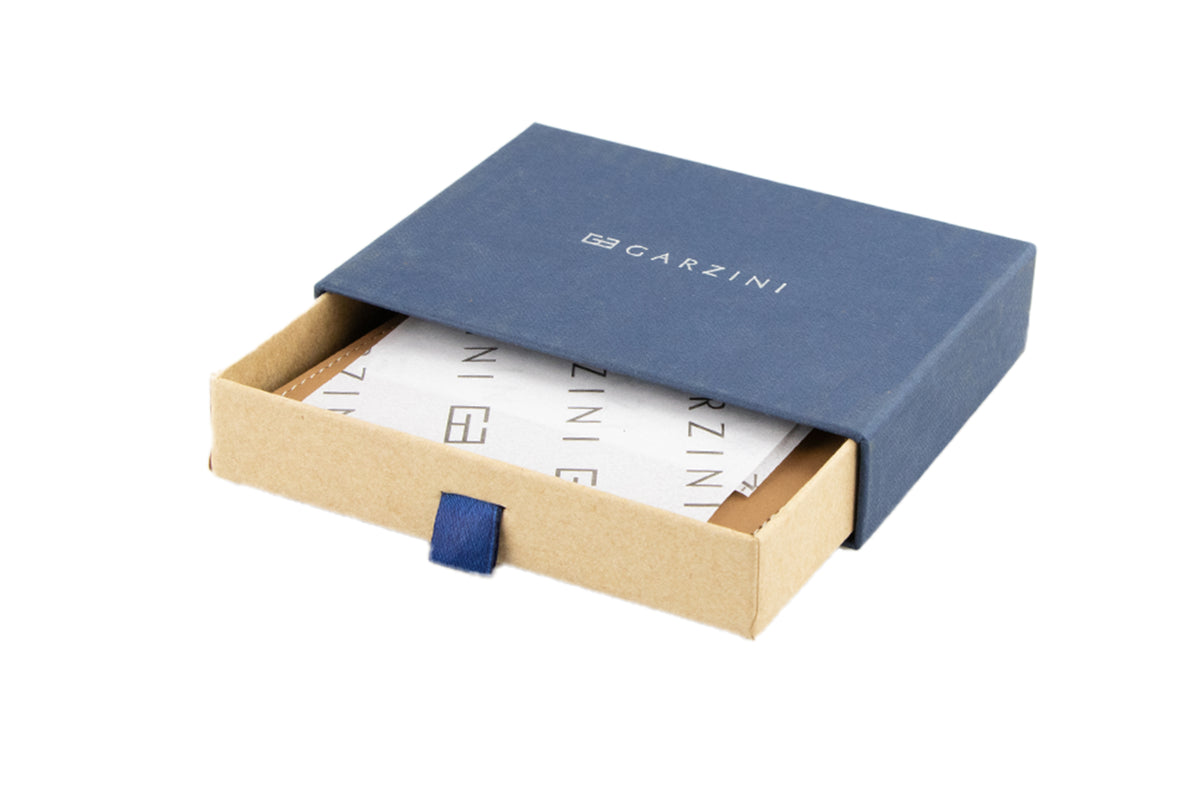 Garzini Essenziale Magic AirTag Wallet