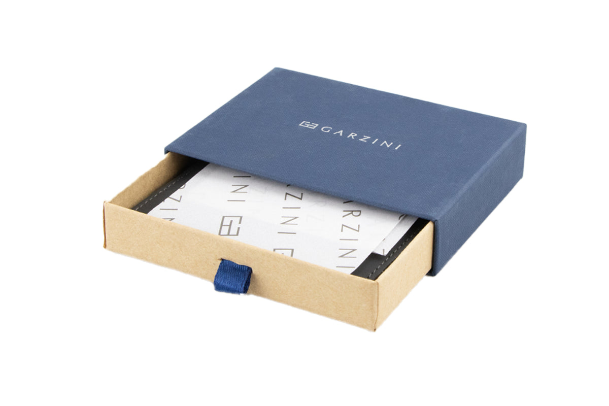 Garzini Essenziale Magic AirTag Wallet